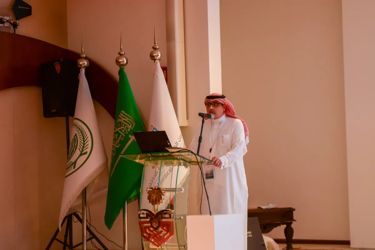 الرئيس التنفيذي لشركة حلول التمريض يقدّم محاضرة في مستشفى قوى الأمن حول اختبار التقدّم في تعليم التمريض